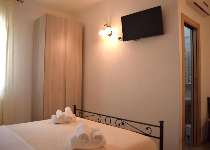 Le Mimose Bed & Breakfast Pulsano