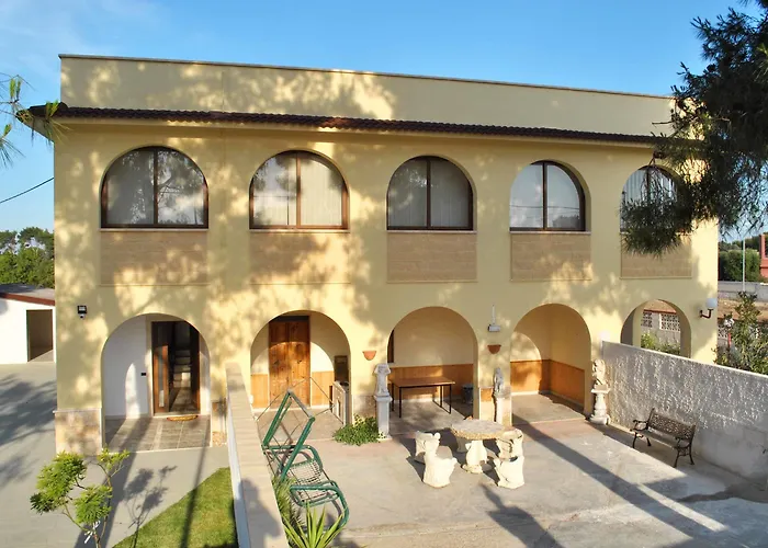 Le Mimose Bed & Breakfast Pulsano